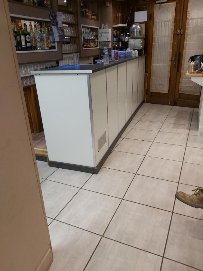 La Chaumiere Frühstückspension Seyne