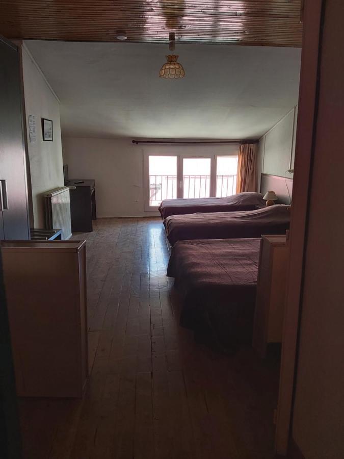 La Chaumiere 3* Seyne